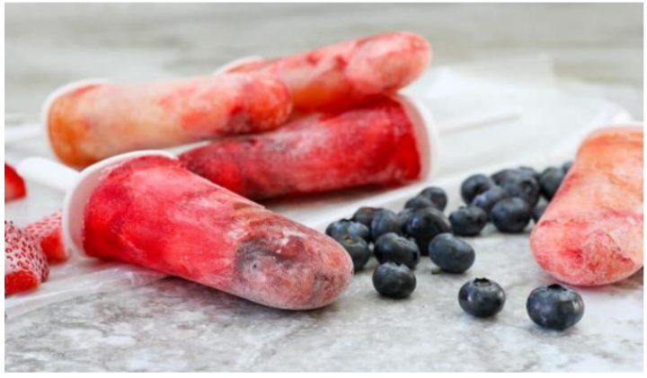 Fruitful Vegan Berry Popsicle